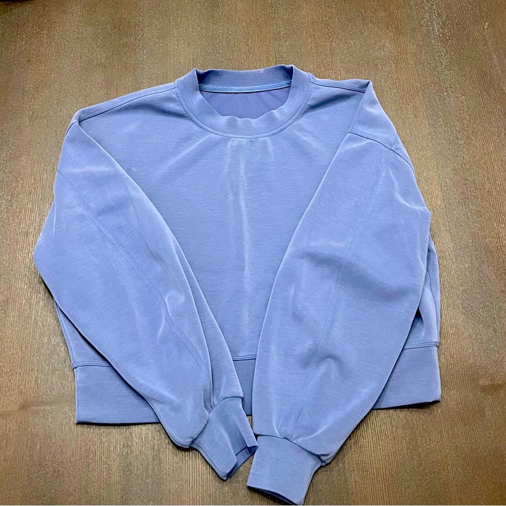 Lululemon Softstreme cropped crew